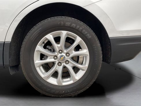 Used 2020 Chevrolet Equinox LS image 17