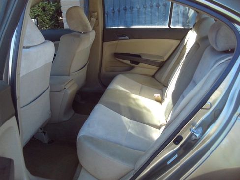 Used 2009 Honda Accord LX image 18