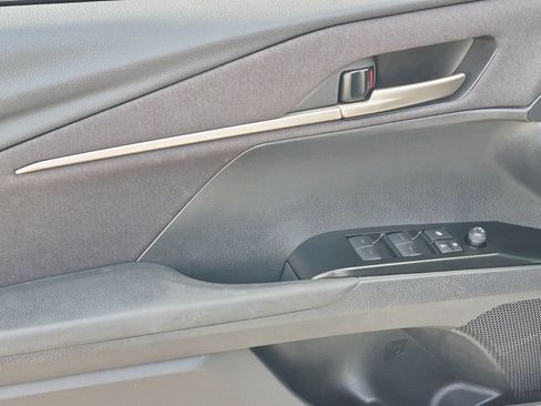 Used 2025 Toyota Camry LE FWD image 10