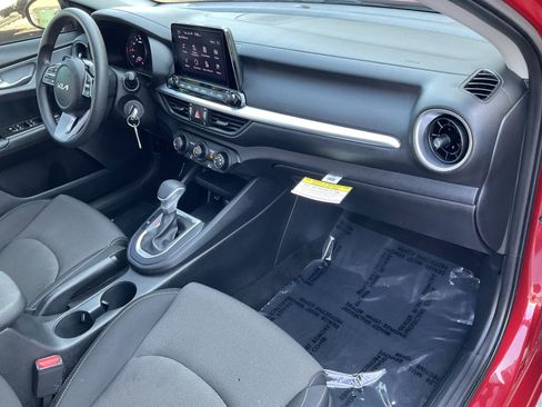 Used 2024 Kia Forte LXS image 23