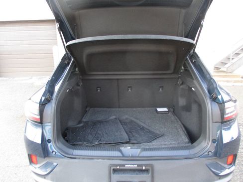 Used 2023 Volkswagen ID.4 Pro image 85