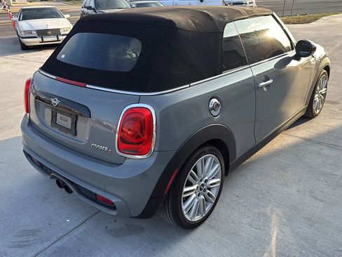 Used 2019 MINI Cooper S w/ Signature Upholstery Package FWD image 4
