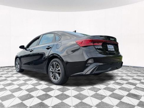Used 2023 Kia Forte LXS FWD image 8
