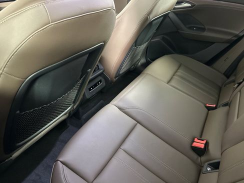 Used 2025 Audi Q6 e-tron Premium w/ Convenience Package image 11