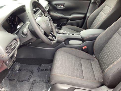 Used 2026 Honda HR-V Sport image 13