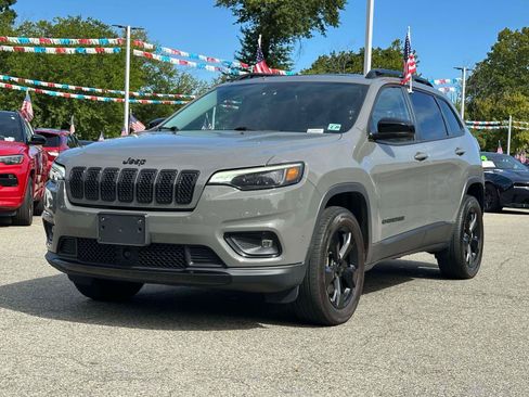 Used 2023 Jeep Cherokee Altitude Lux w/ Lux Elite Package AWD/4WD image 2