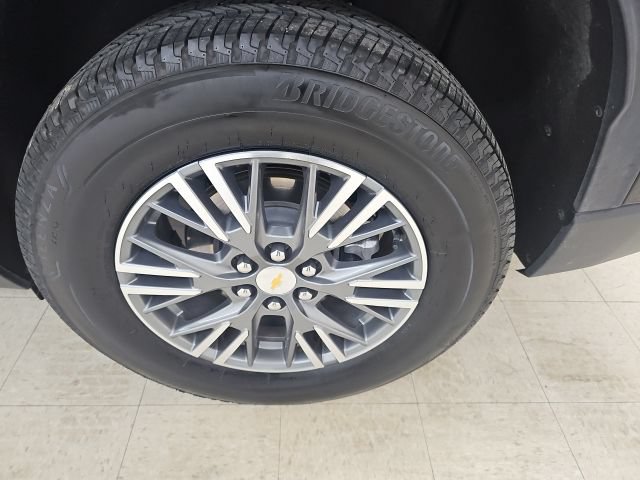 Used 2026 Chevrolet Traverse LT w/ Driver Confidence Package FWD image 17