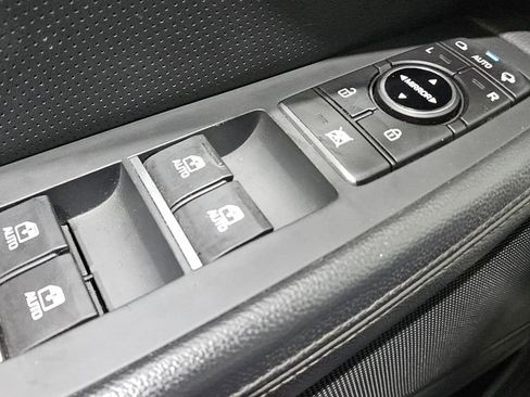 Used 2019 Genesis G80 3.8 w/ Sport Package 02 image 24