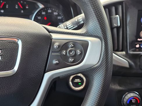 Used 2022 GMC Terrain SLE w/ Driver Convenience Package image 20