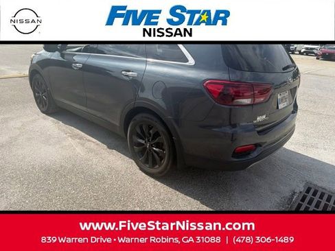 Used 2020 Kia Sorento EX FWD image 12