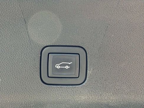 Used 2021 Cadillac Escalade ESV Premium Luxury Platinum AWD/4WD image 19