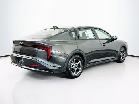 Used 2025 Kia K4 LXS image 9