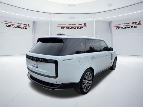 Used 2025 Land Rover Range Rover Long Wheelbase Autobiography AWD/4WD image 6