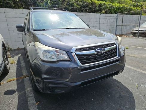 Used 2018 Subaru Forester 2.5i w/ Alloy Wheel Package AWD/4WD image 4