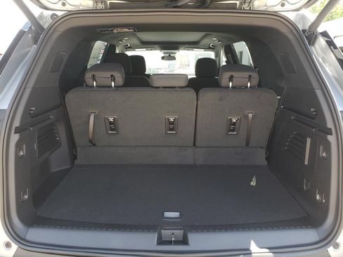New 2026 Chevrolet Traverse LT w/ Sun and Wheel Package AWD/4WD image 9