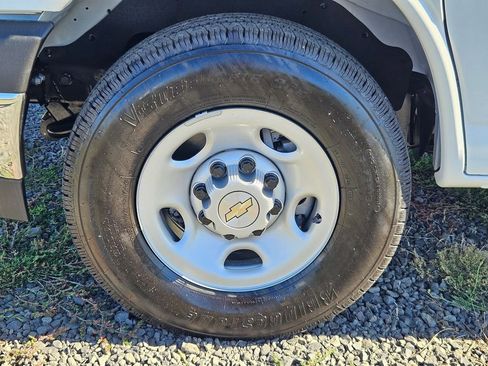 New 2025 Chevrolet Express 2500 w/ Driver Convenience Package image 40