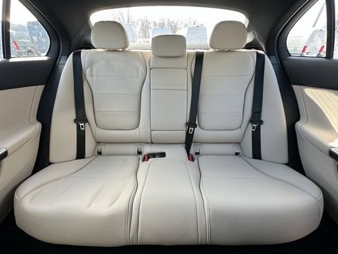 Used 2023 Mercedes-Benz C 300 C 300 image 17