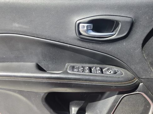 Used 2019 Jeep Compass Latitude w/ Safety & Security Group FWD image 26