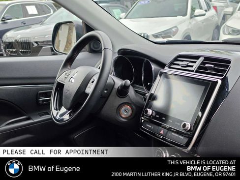 Used 2025 Mitsubishi Outlander Sport LE AWD/4WD image 12