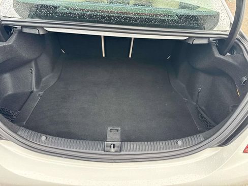 Used 2019 Mercedes-Benz C 300 Sedan image 10