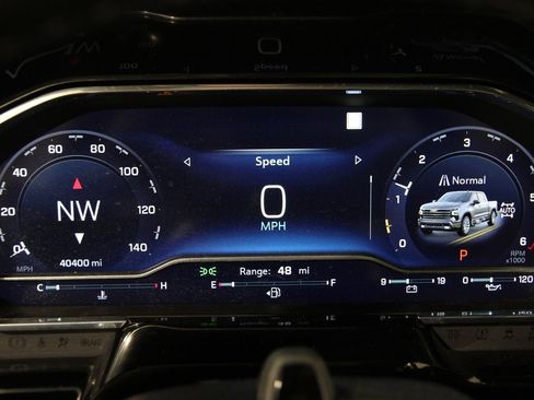 Certified 2023 Chevrolet Silverado 1500 High Country w/ Technology Package image 9