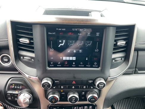 Used 2021 RAM 1500 Laramie AWD/4WD image 19
