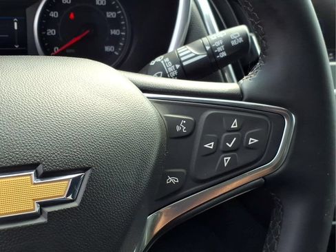Used 2021 Chevrolet Equinox LT FWD image 7