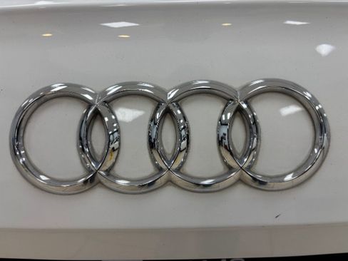 Used 2018 Audi Q5 2.0T Premium Plus w/ Premium Plus Package AWD/4WD image 19