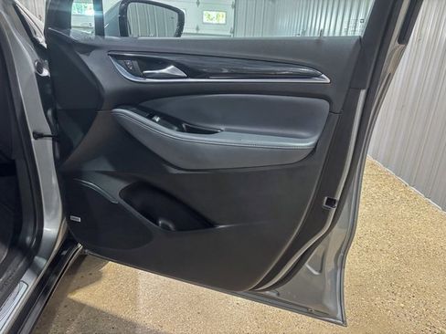 Used 2024 Buick Enclave Premium image 26