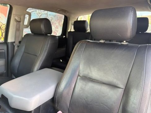 Used 2008 Toyota Tundra 4x4 CrewMax image 14