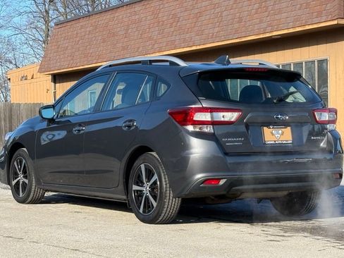 Used 2019 Subaru Impreza 2.0i Premium image 3