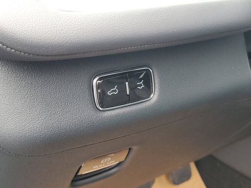 New 2026 Lincoln Navigator Reserve image 15