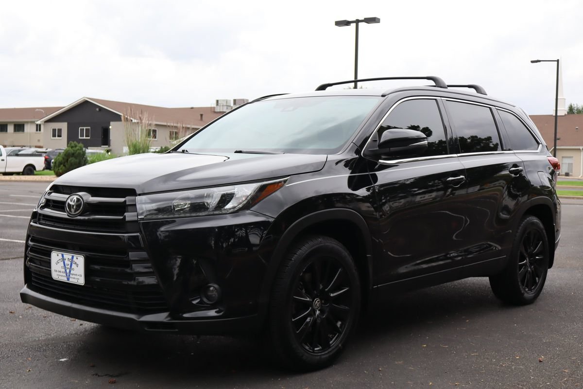 Used 2019 Toyota Highlander SE AWD/4WD image 11