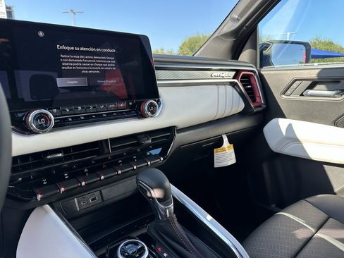 Used 2026 GMC Canyon AT4X image 14