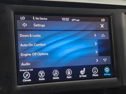 Used 2018 Chrysler Pacifica Touring-L w/ Tire & Wheel Group image 49