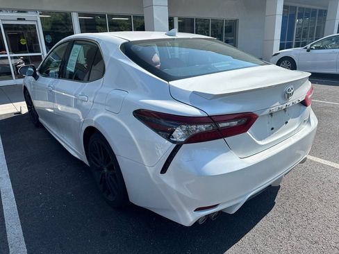 Used 2024 Toyota Camry XSE FWD image 4