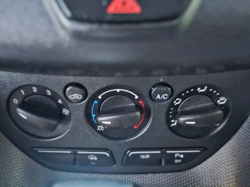 Used 2015 Ford Transit Connect XL image 28