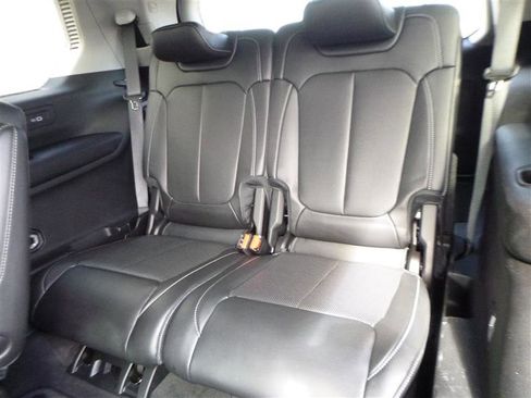 Used 2022 Jeep Grand Cherokee L Limited w/ Luxury Tech Group II image 7