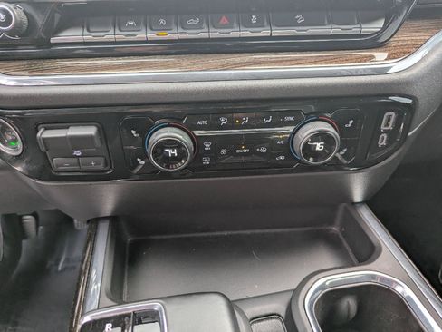 Used 2024 Chevrolet Silverado 1500 LT Trail Boss AWD/4WD image 16