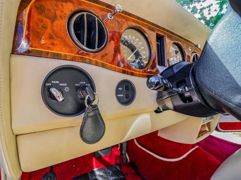 Used 1993 Rolls-Royce Silver Spur II image 20