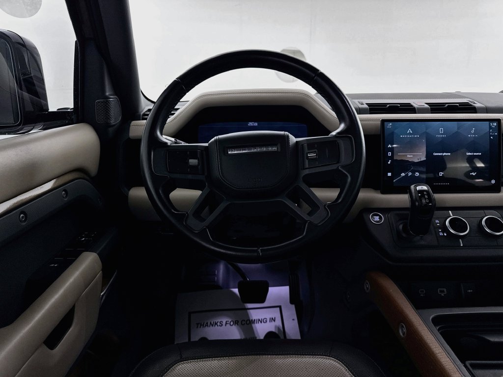 Certified 2022 Land Rover Defender 110 X-Dynamic HSE AWD/4WD image 21