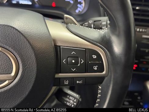 Used 2020 Lexus RX 350L Premium w/ Premium Package image 23