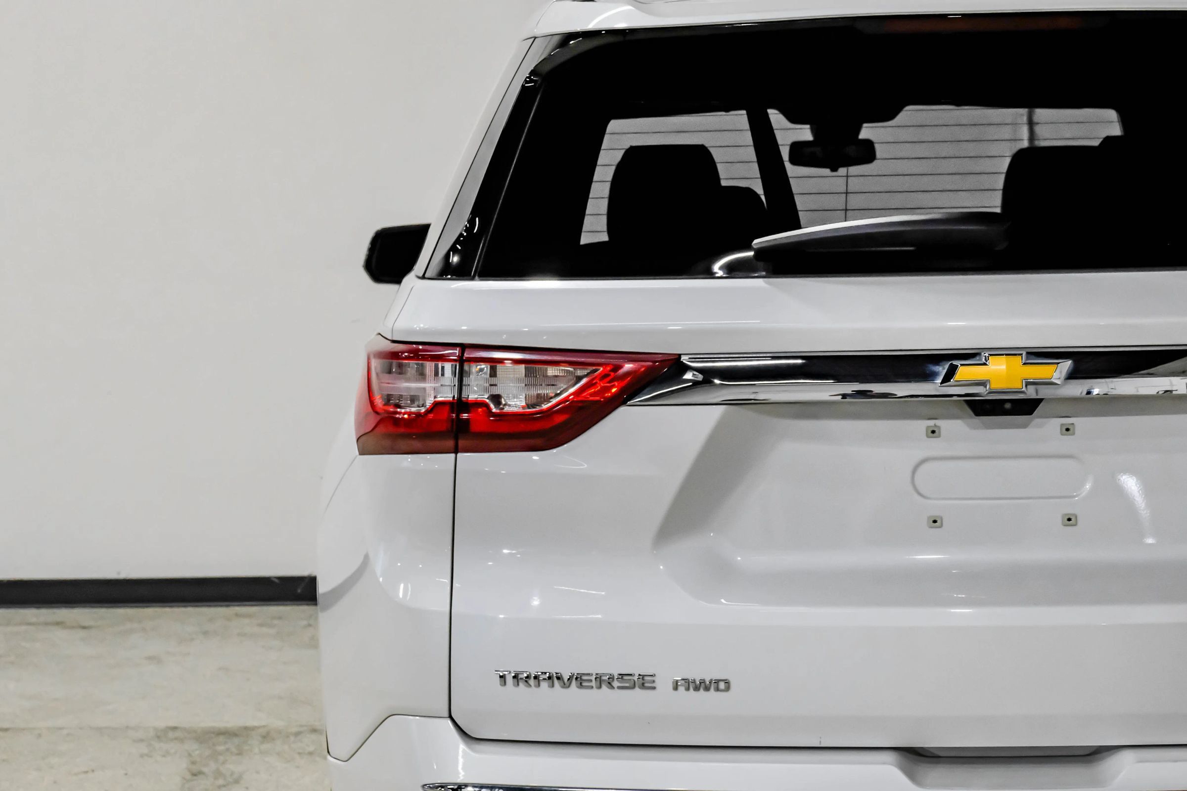 Used 2019 Chevrolet Traverse High Country w/ LPO, Floor Liner Package AWD/4WD image 71