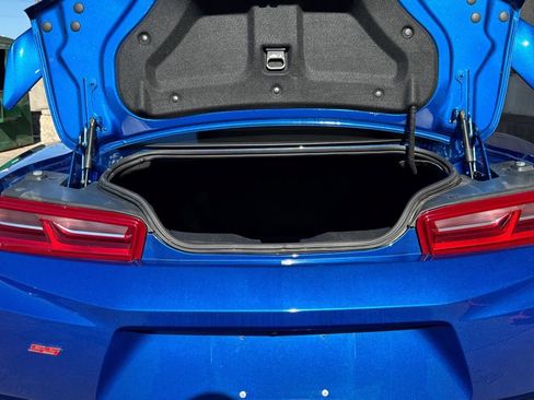 Used 2017 Chevrolet Camaro SS RWD image 39
