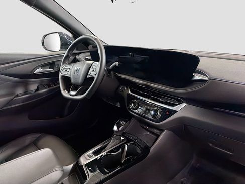 Used 2024 Buick Envista Sport Touring w/ Convenience I Package FWD image 28