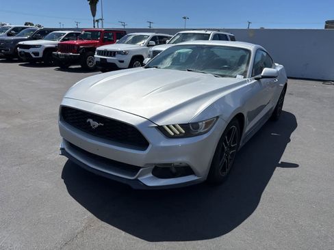 Used 2017 Ford Mustang Coupe image 1