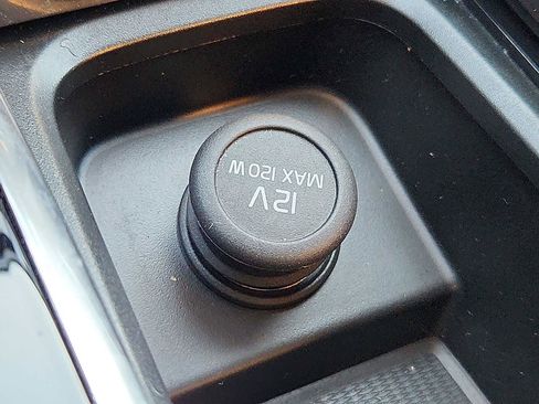 Certified 2023 Volvo XC90 B6 Ultimate image 24