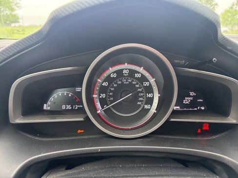 Used 2016 MAZDA MAZDA3 i Grand Touring image 10