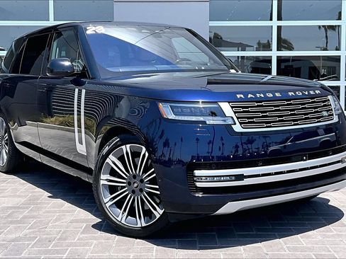 Certified 2023 Land Rover Range Rover Long Wheelbase Autobiography AWD/4WD image 3