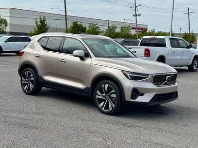 Certified 2024 Volvo XC40 B5 Plus w/ Protection Package Premier